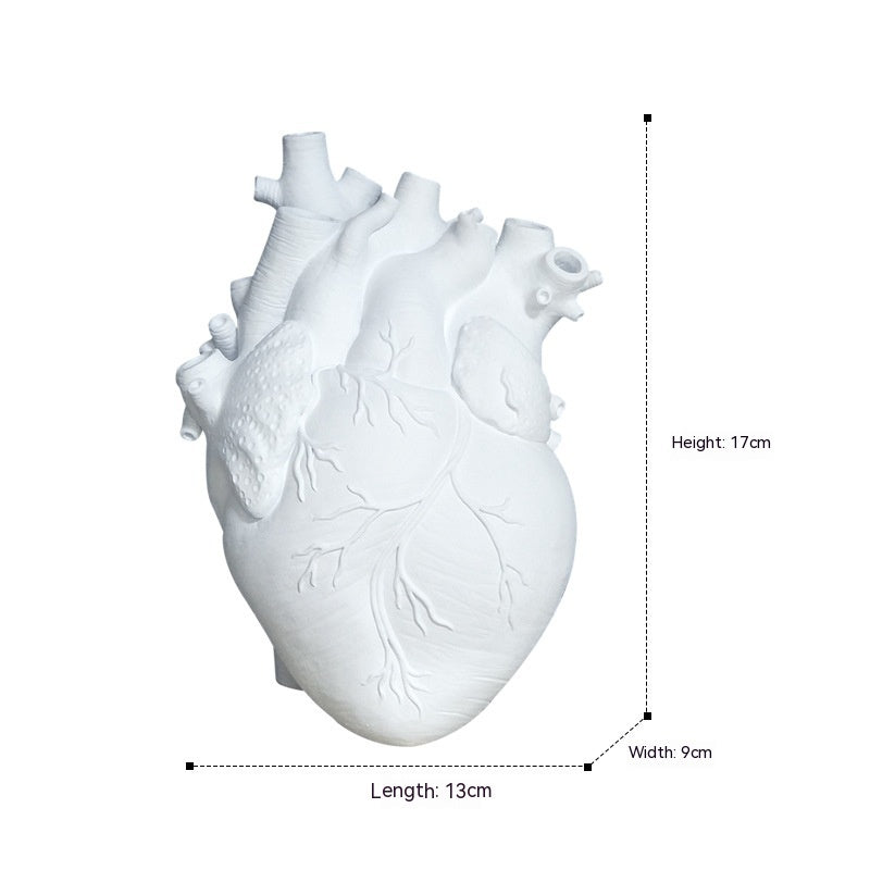 Nordic Style Heart Shaped Flower Vase Sculpture