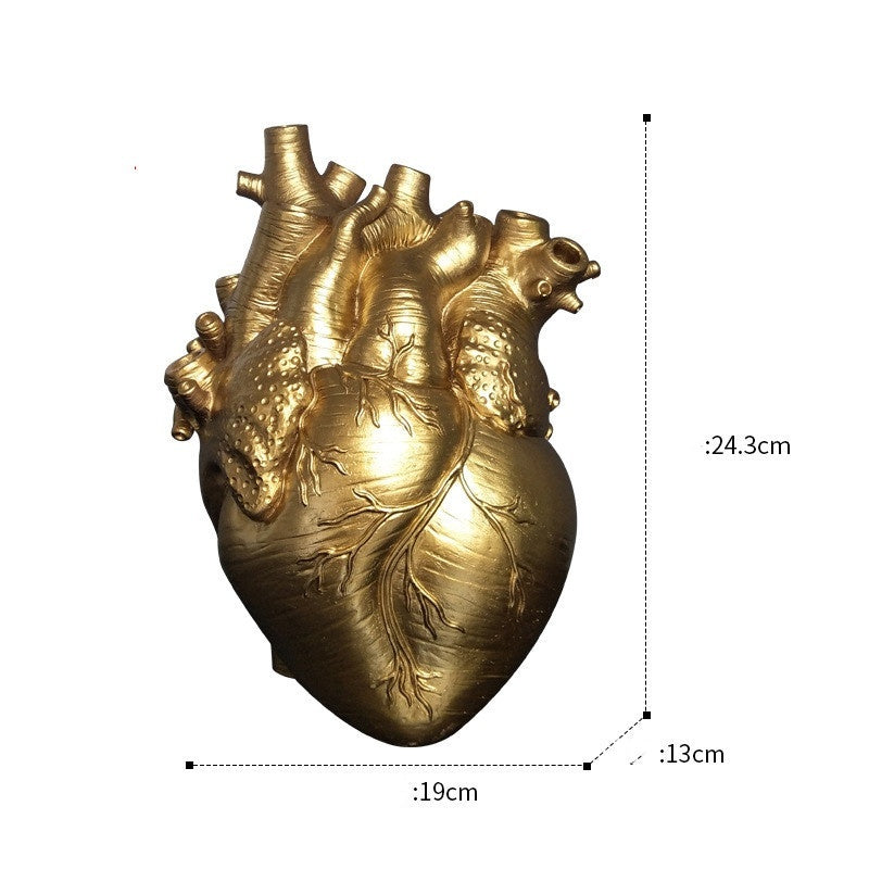 Nordic Style Heart Shaped Flower Vase Sculpture