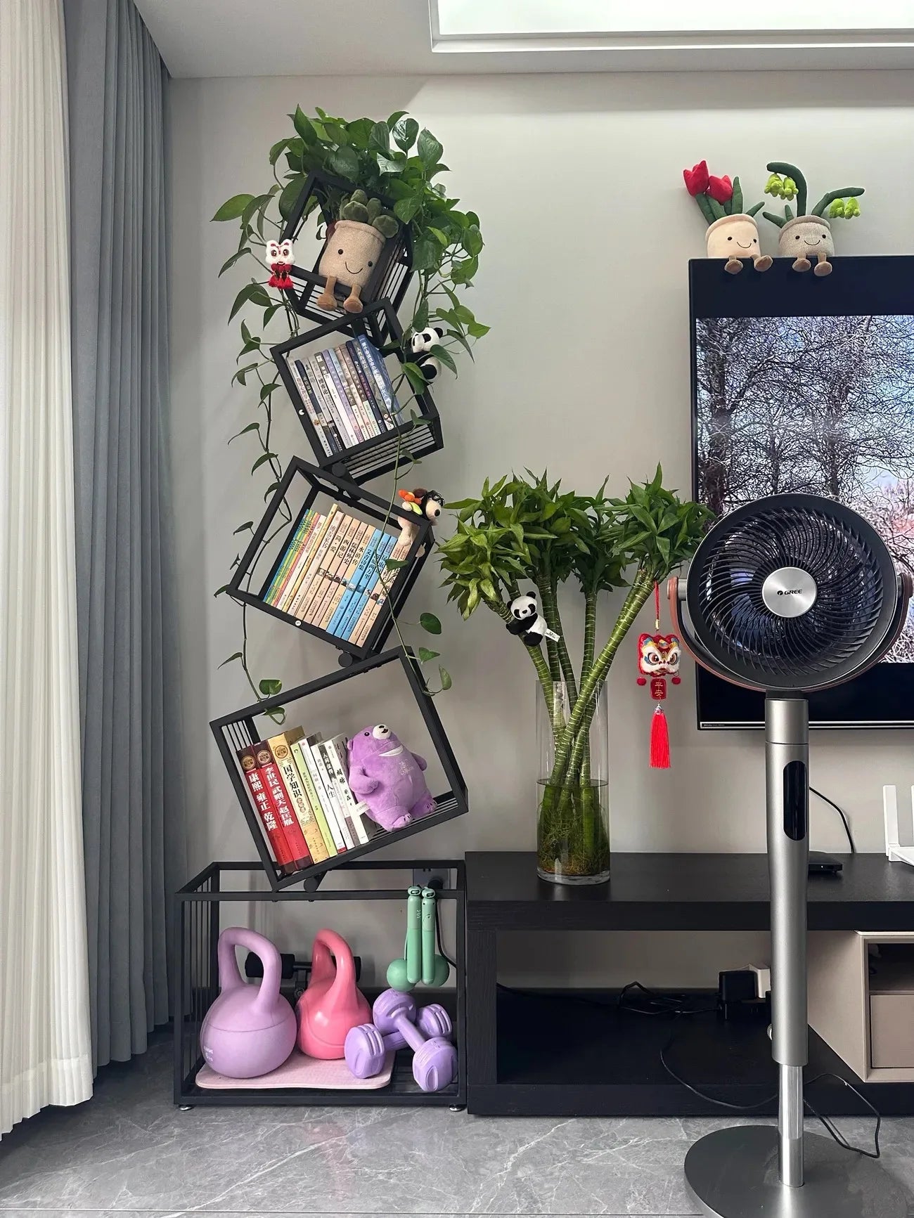Multi-layer Storage Bookshelf